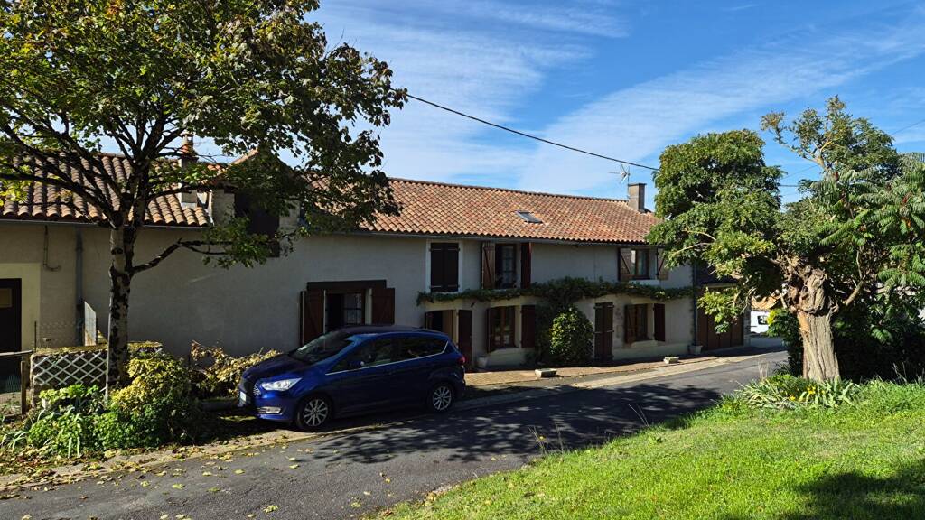 Maison à vendre 148 000 € 4 pièces 2 chambres 105 m² 363 m² de terrain Vivonne 86370