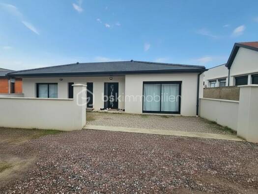 Maison de plain-pied à vendre 335 000 € 6 pièces 4 chambres 170 m² 483 m² de terrain Clermont-Est Roanne 42300