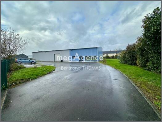 Local commercial à vendre 787 500 € 580 m² de surface de vente Saint-Aubin-du-Cormier 35140