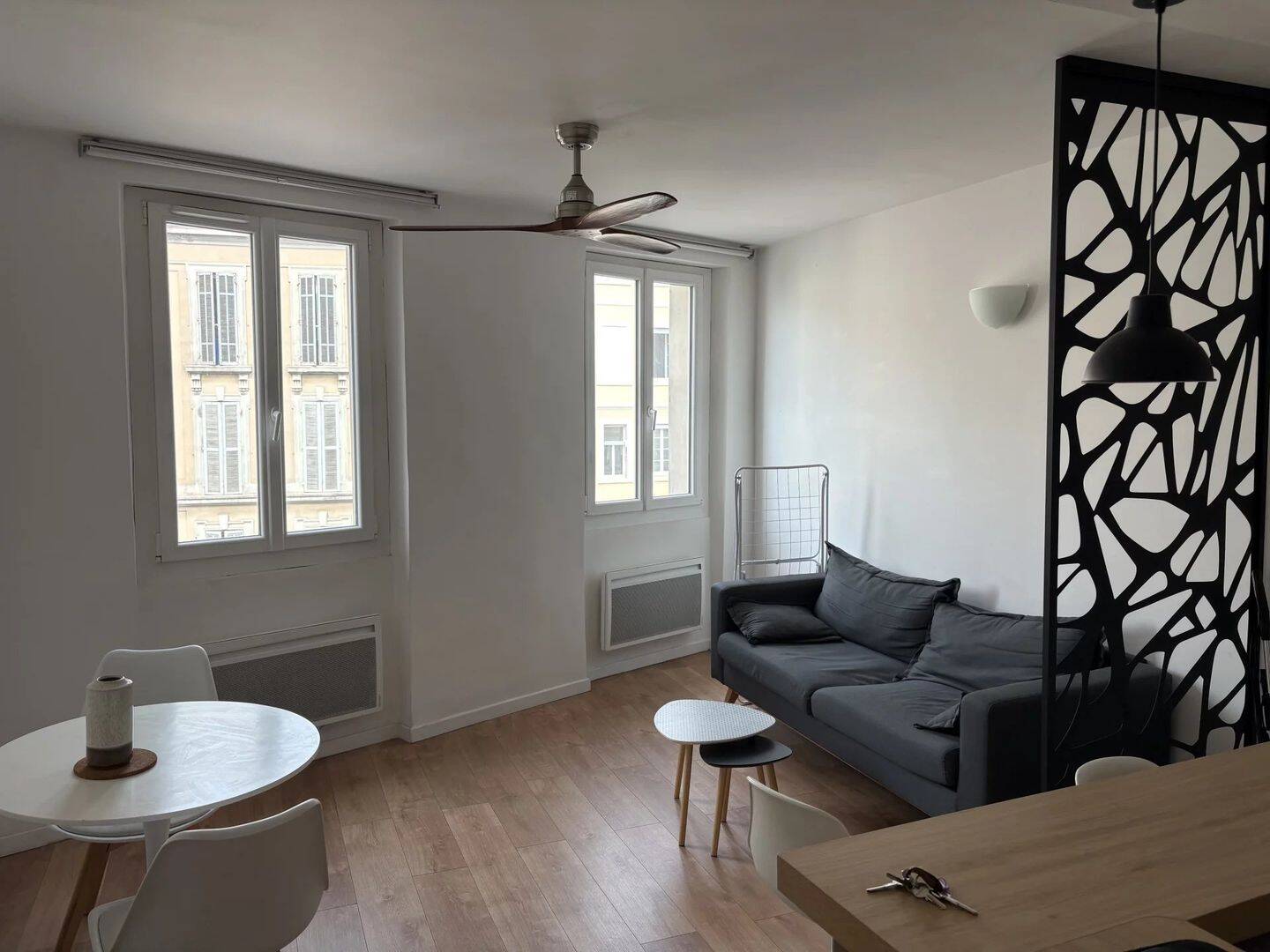 Appartement 3 pièces 49 m² · à Marseille 6ème Arrondissement · 48,7 m² · 990 €