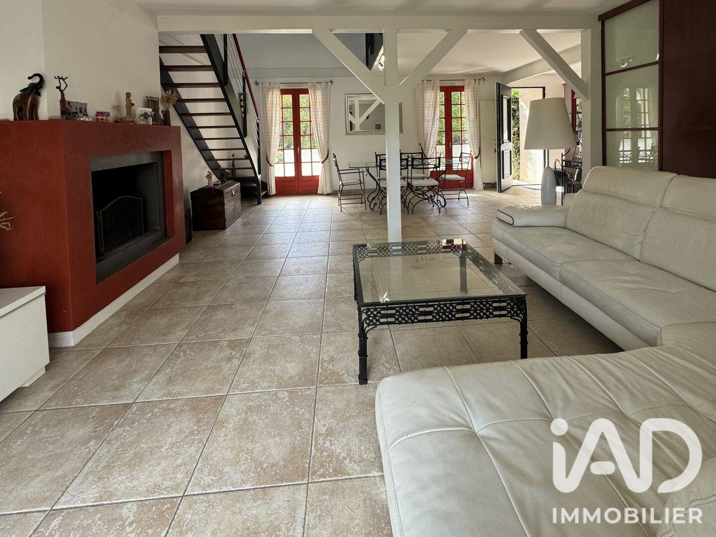 Maison 8 pièces 224 m² · à Luynes · 224 m² · 459 000 €