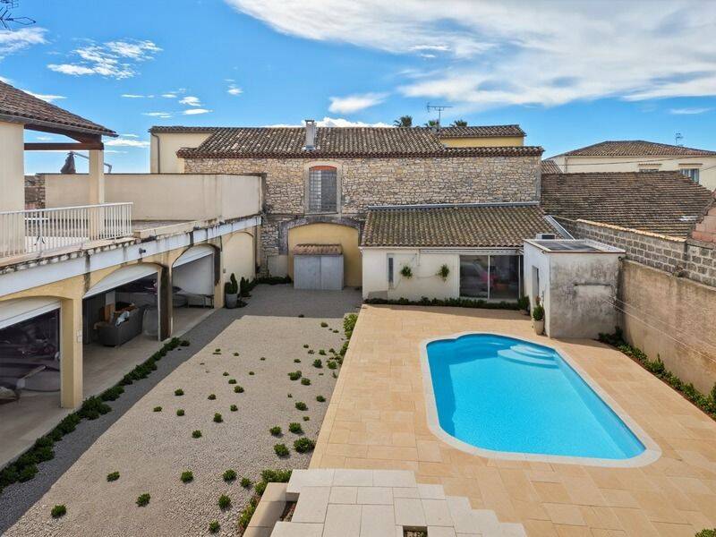 Maison 5 pièces 140 m² · à Saint-Laurent-d'Aigouze · 140 m² · 618 000 €