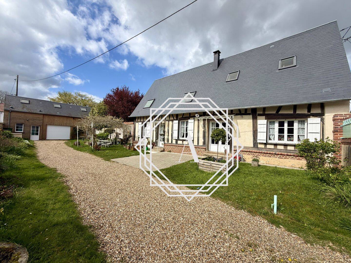 Maison 6 pièces 120 m² · à Auneuil · 120 m² · 324 000 €