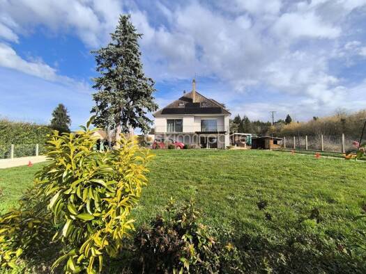 Pavillon à vendre 272 000 € 10 pièces 7 chambres 228 m² Poilly-sur-Tholon 89110