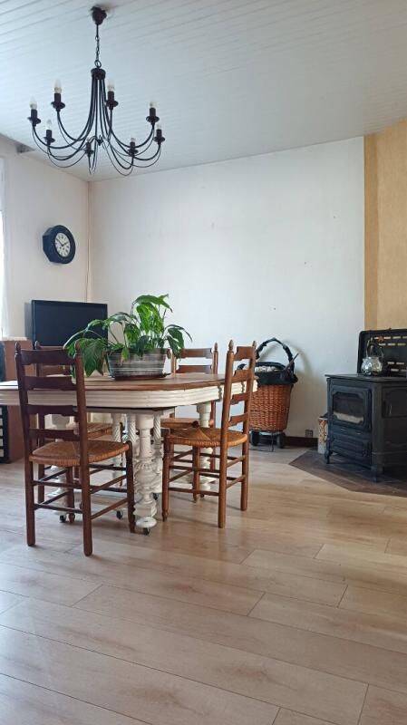 Maison 6 pièces 155 m² · à Essertaux · 155 m² · 259 000 €