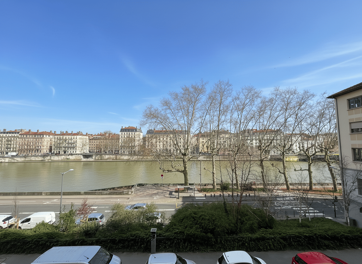 Appartement 4 pièces 94 m² · à Lyon 5ème Arrondissement · 94,1 m² · 360 000 €