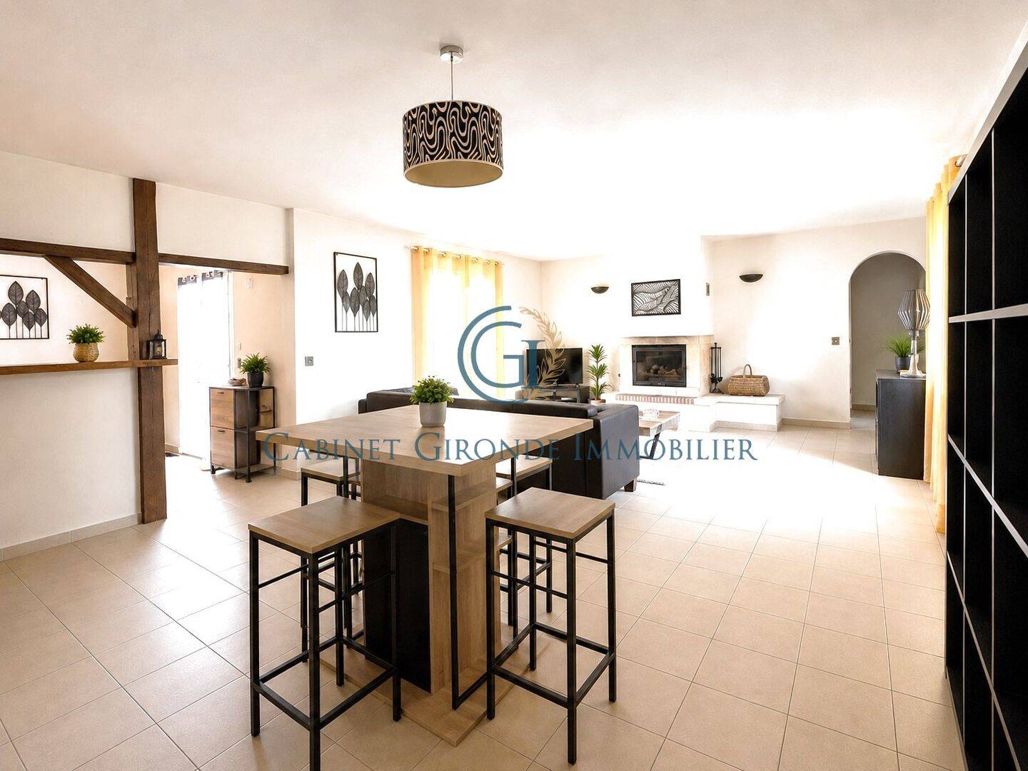 Maison 6 pièces 115 m² · à Arveyres · 115 m² · 306 000 €