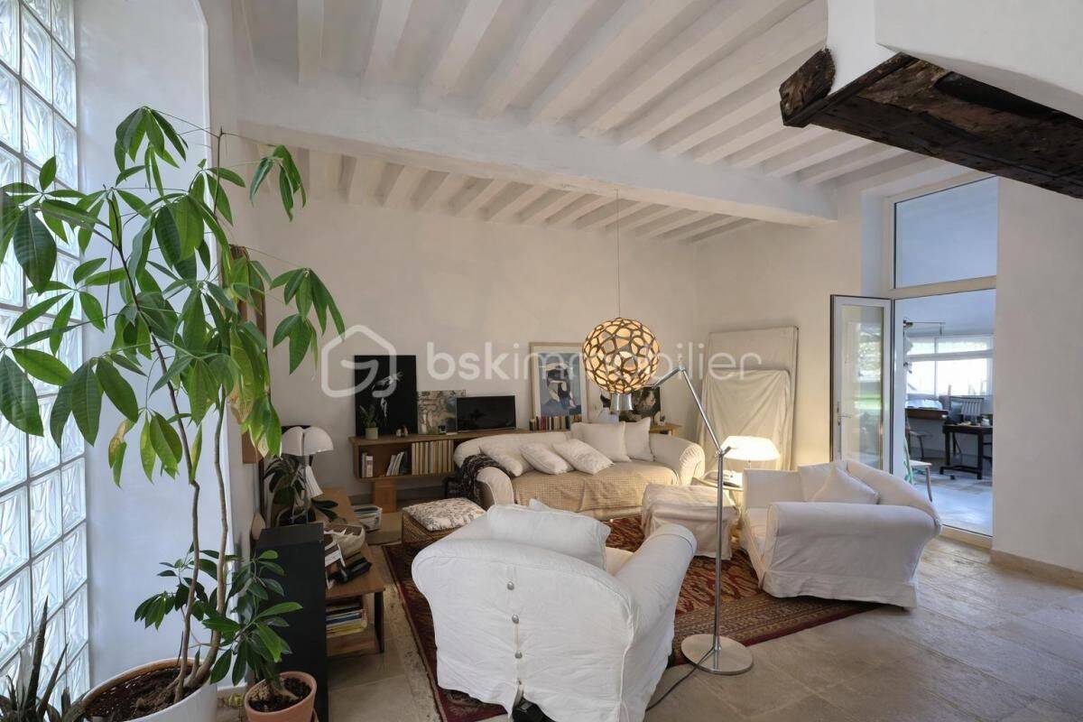 Maison 8 pièces 174 m² · à Villeneuve-sur-Yonne · 174 m² · 298 000 €