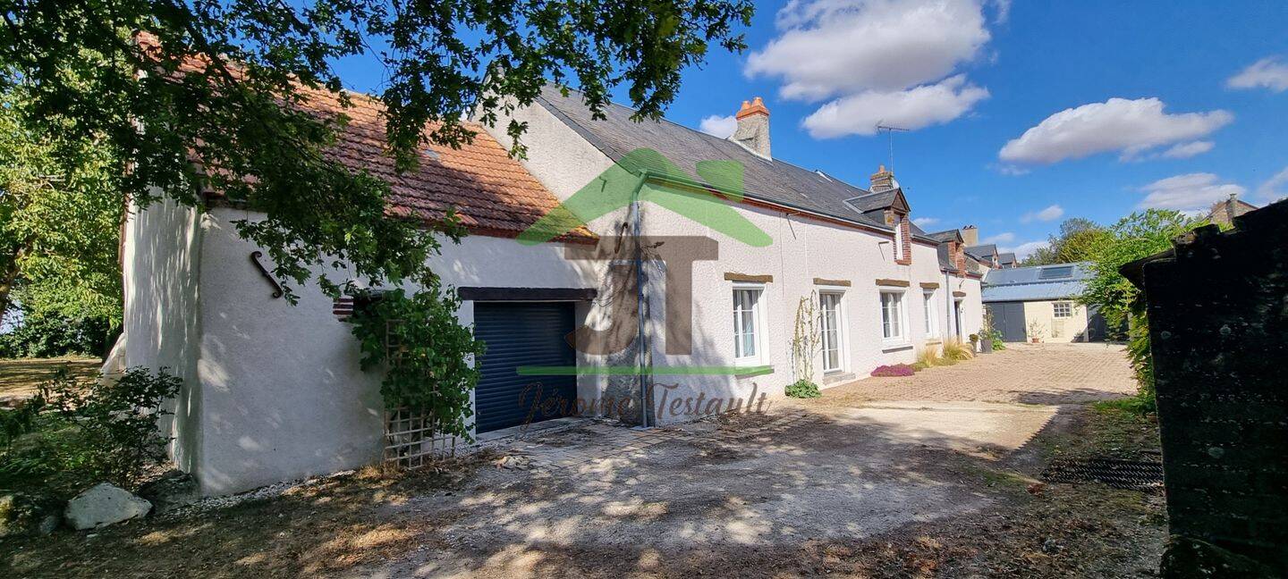 Maison 8 pièces 158 m² · à Patay · 158 m² · 270 000 €