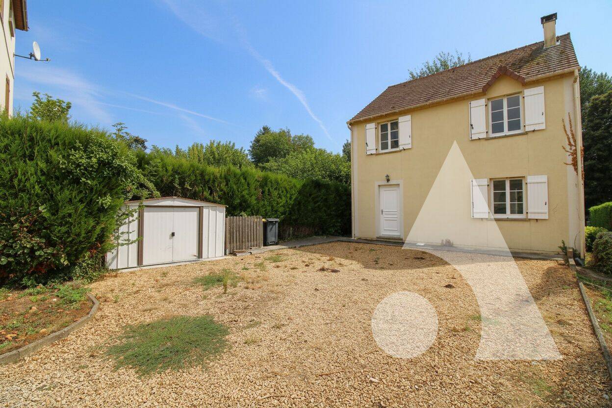 Maison 5 pièces 115 m² · à Estrées-Saint-Denis · 115 m² · 220 000 €