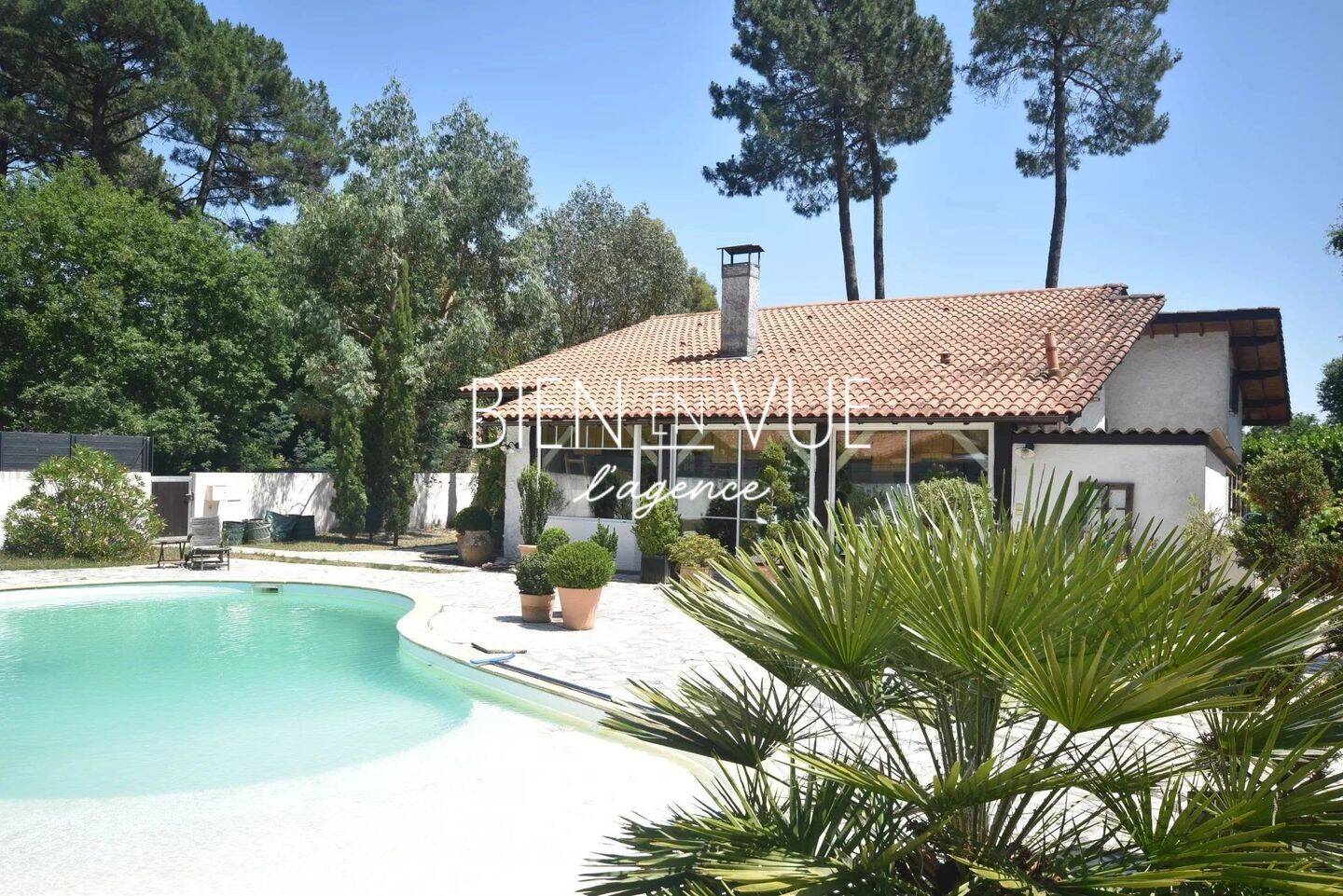 Maison 6 pièces 185 m² · à Lège-Cap-Ferret · 185 m² · 680 000 €