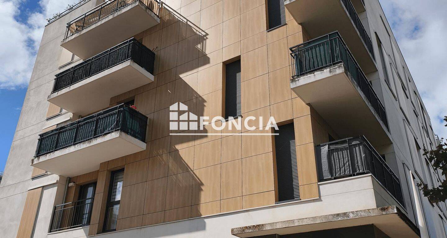 Appartement 3 pièces 84 m² · à Les Ulis · 83,8 m² · 1 179 €/mois