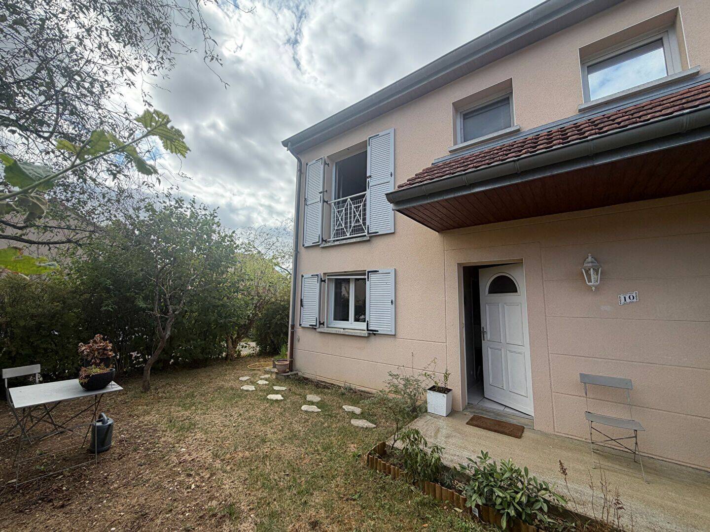 Maison 5 pièces 108 m² · à Saint-Apollinaire · 108,2 m² · 1 350 €