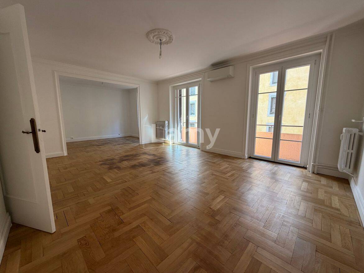 Appartement 3 pièces 93 m² · à Lyon 6ème Arrondissement · 92,5 m² · 1 349 €/mois
