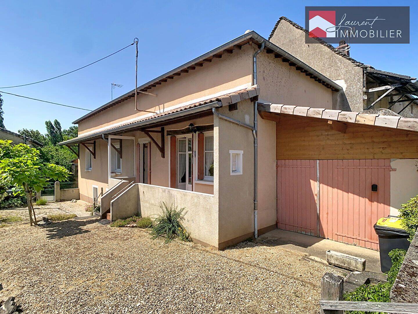 Maison 2 pièces 110 m² · à Boyer · 110 m² · 145 000 €