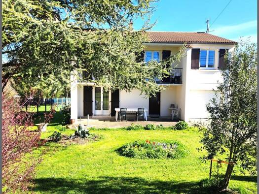 Maison à vendre 215 000 € 5 pièces 4 chambres 100 m² 2 450 m² de terrain Écoyeux 17770