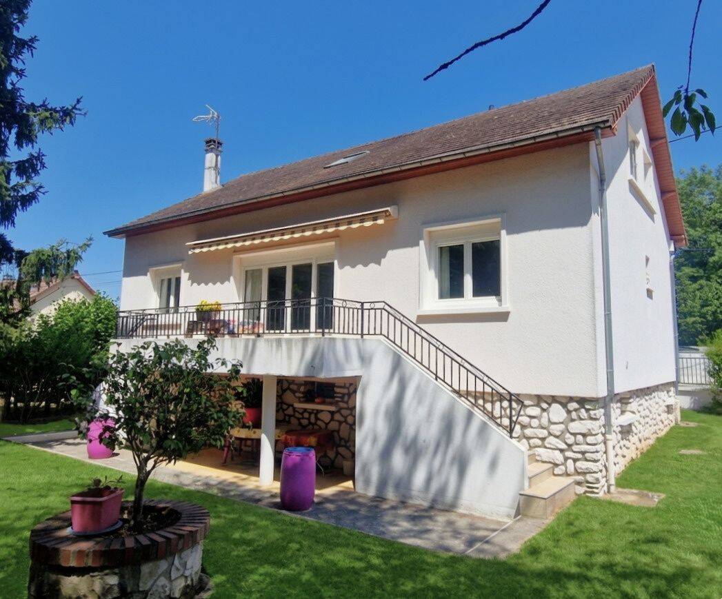 Maison 6 pièces 137 m² · à Saint-Rémy-sur-Avre · 136,5 m² · 220 500 €