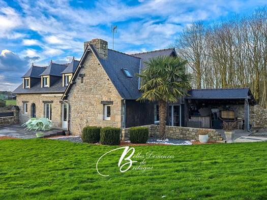 Maison à vendre 477 800 € 6 pièces 4 chambres 182 m² 17 500 m² de terrain Plélan-le-Petit 22980