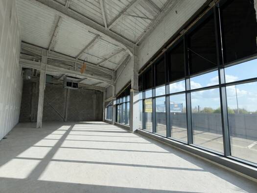 Local commercial à louer 3 803 € 190 m² de surface de vente Voyettes-CRT-Aéroport Lesquin 59810