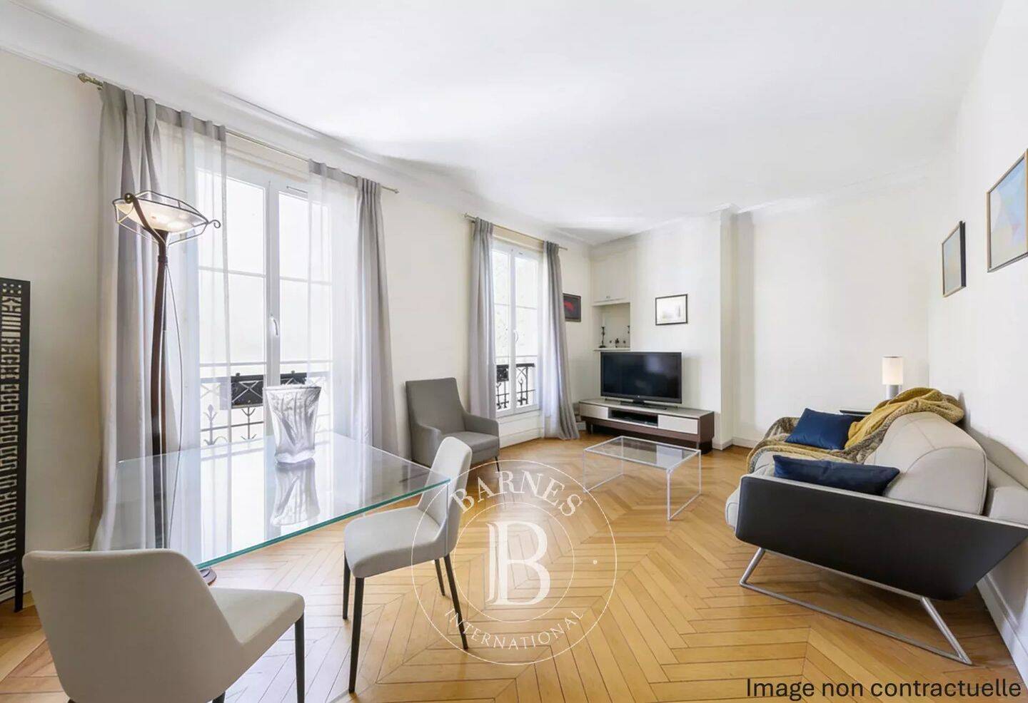 Appartement 2 pièces 50 m² · à Paris 7ème Arrondissement · 50,3 m² · 695 000 €
