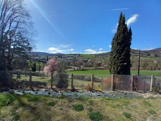 Villa à louer 1 265 € 4 pièces 3 chambres 97 m² Vaugneray 69670