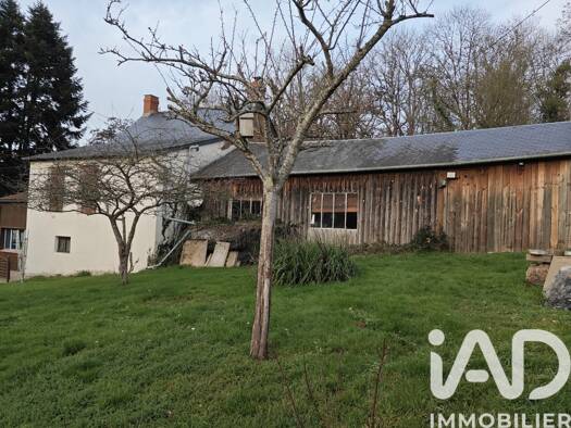 Maison à vendre 135 000 € 4 pièces 2 chambres 116 m² 1 140 m² de terrain Saint-Léonard-des-Bois 72130