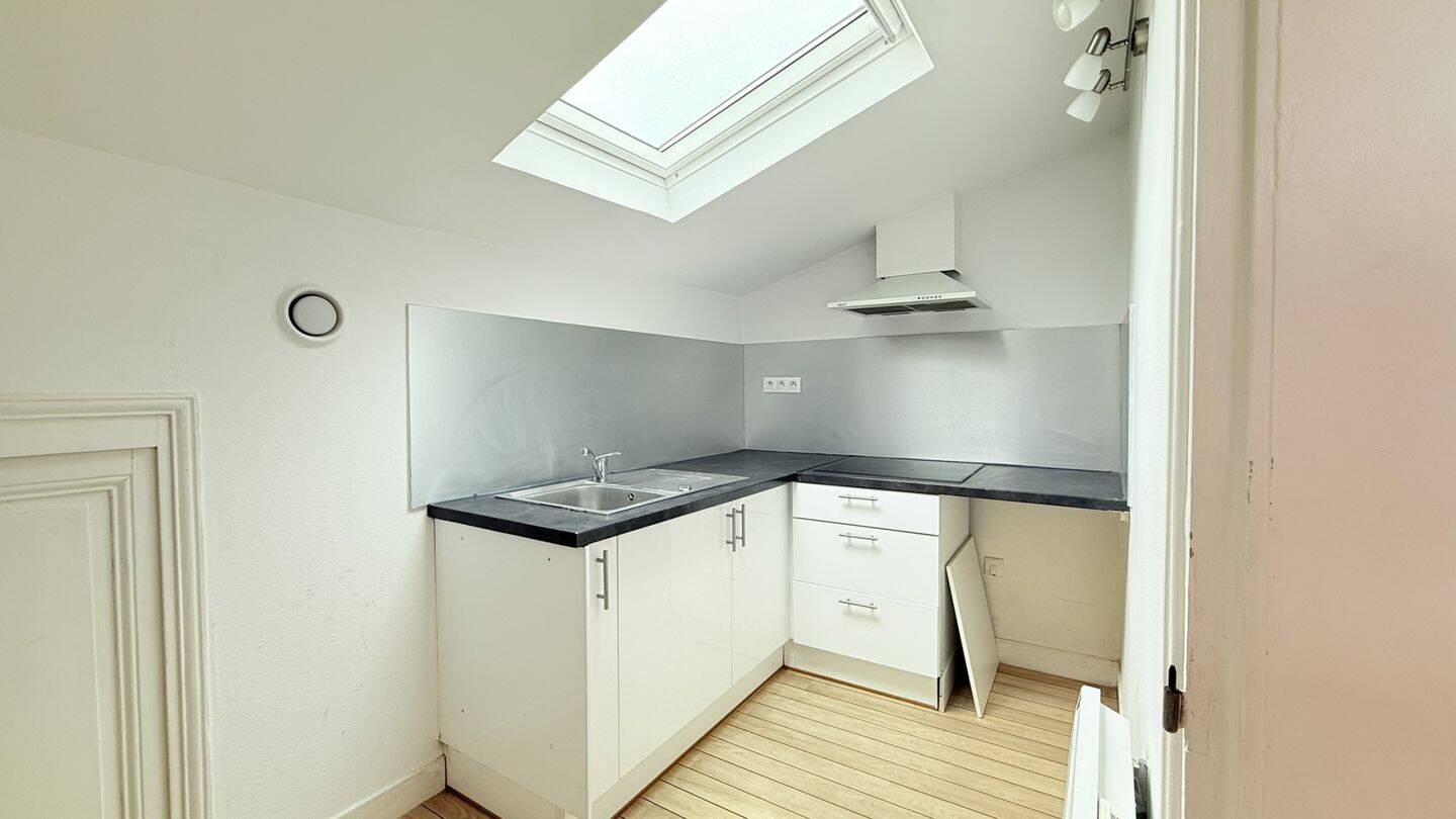 Appartement 2 pièces 35 m² · à Bordeaux · 34,8 m² · 677 €