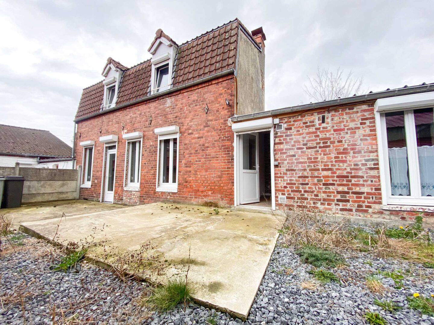 Maison 6 pièces 67 m² · à Rousies · 67 m² · 73 000 €