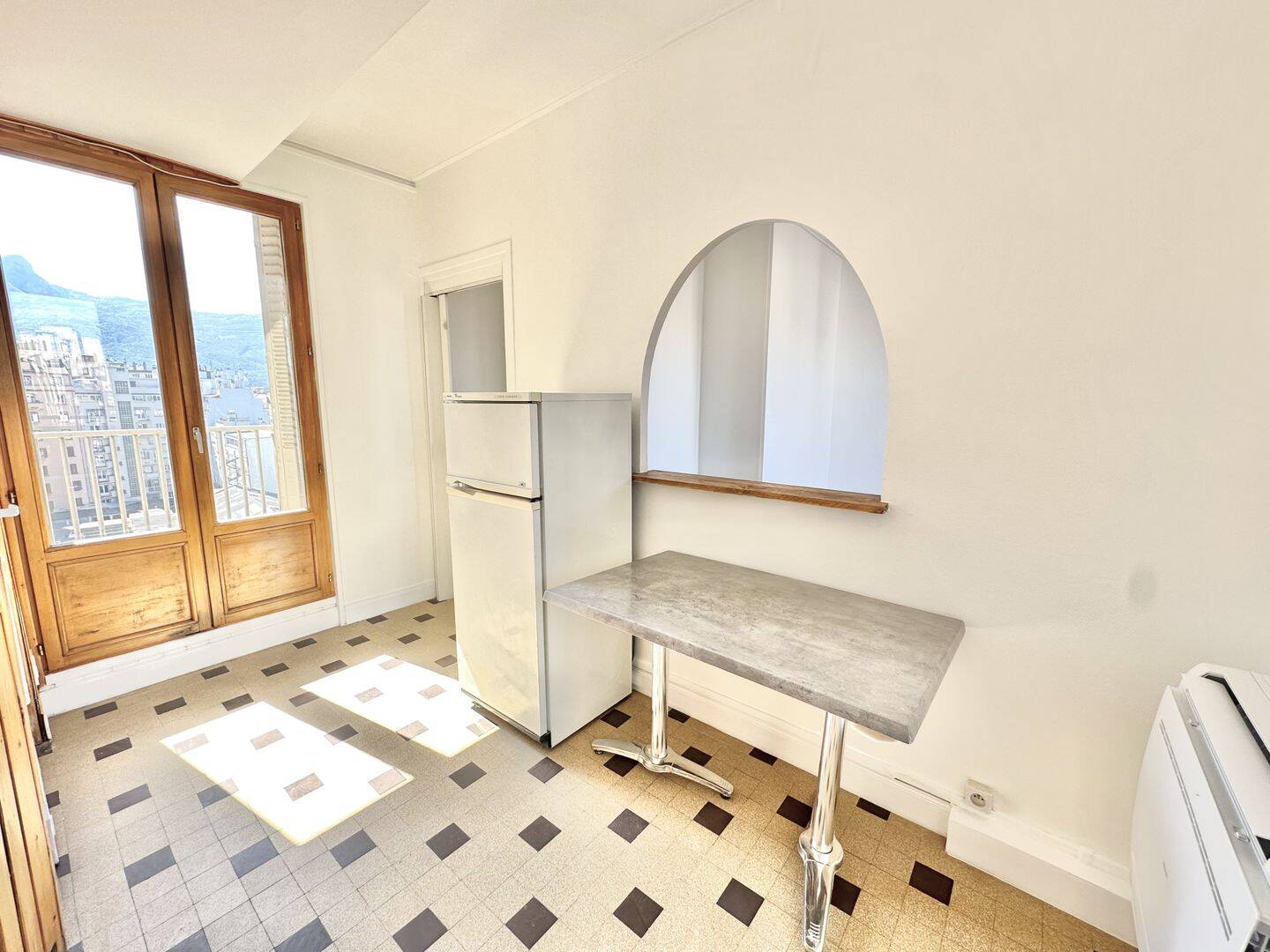 Appartement 1 pièce 22 m² · à Grenoble · 21,7 m² · 524 €
