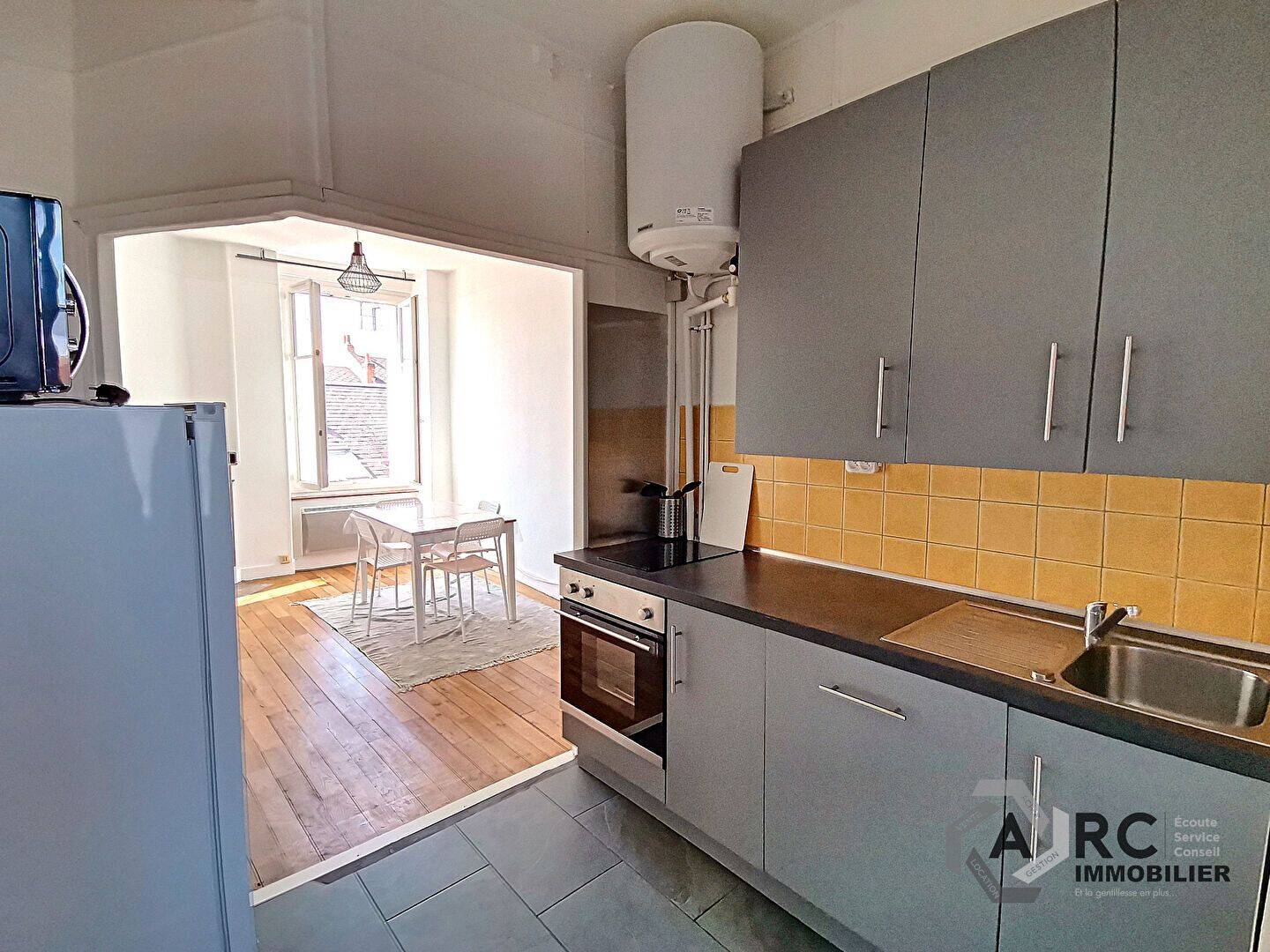 Appartement 2 pièces 39 m² · à Orléans · 38,6 m² · 596 €/mois