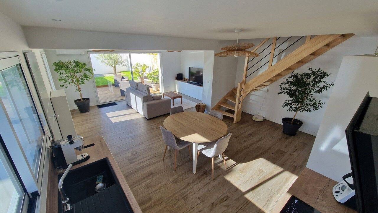 Maison 5 pièces 127 m² · à La Rochelle · 127 m² · 647 000 €