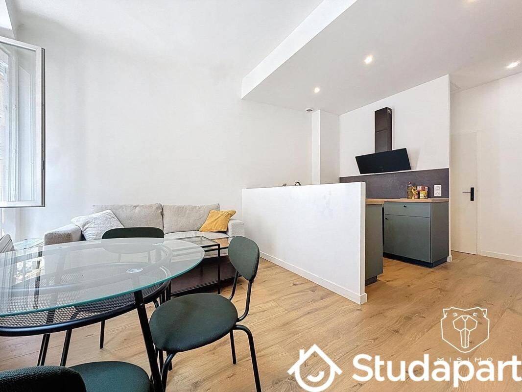 1 pièce 9 m² · à Marseille 4ème Arrondissement · 9 m² · 520 €