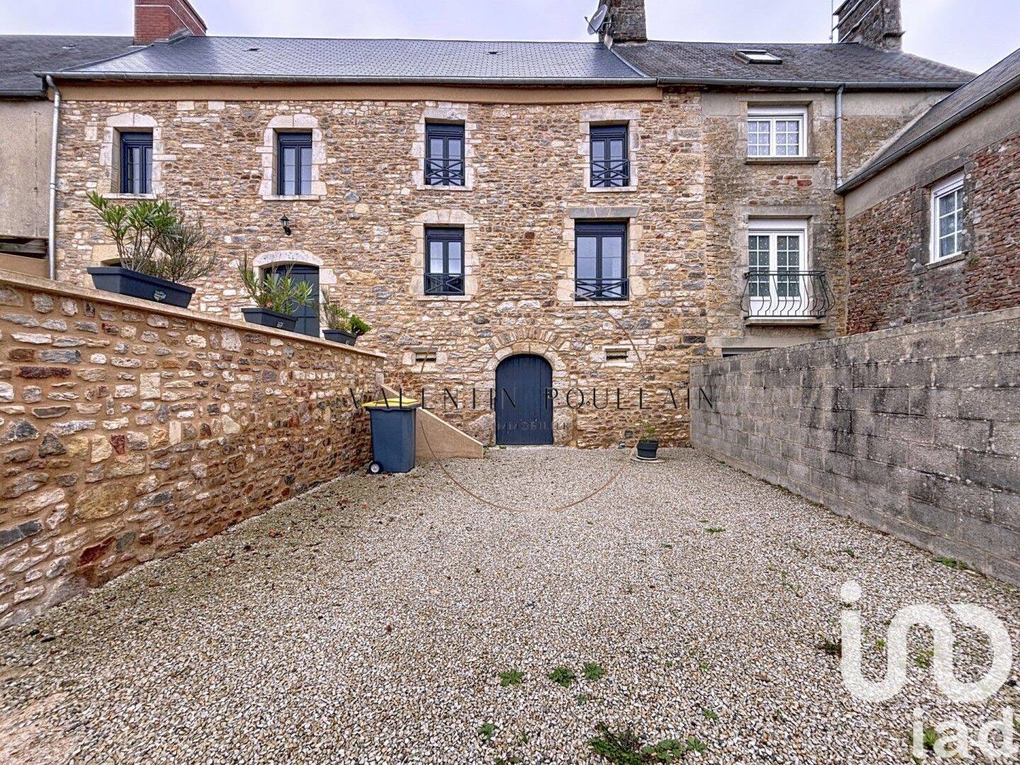 Maison 5 pièces 102 m² · à Montsenelle · 102 m² · 239 900 €
