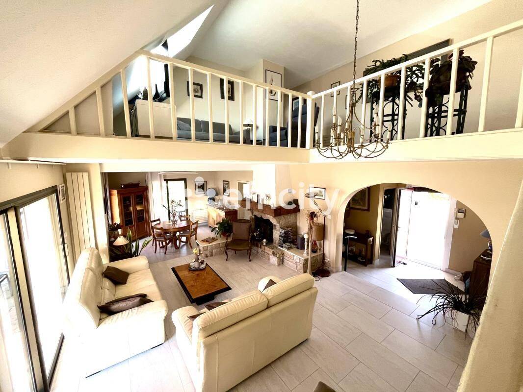 Maison 5 pièces 141 m² · à Plouhinec · 141 m² · 649 800 €
