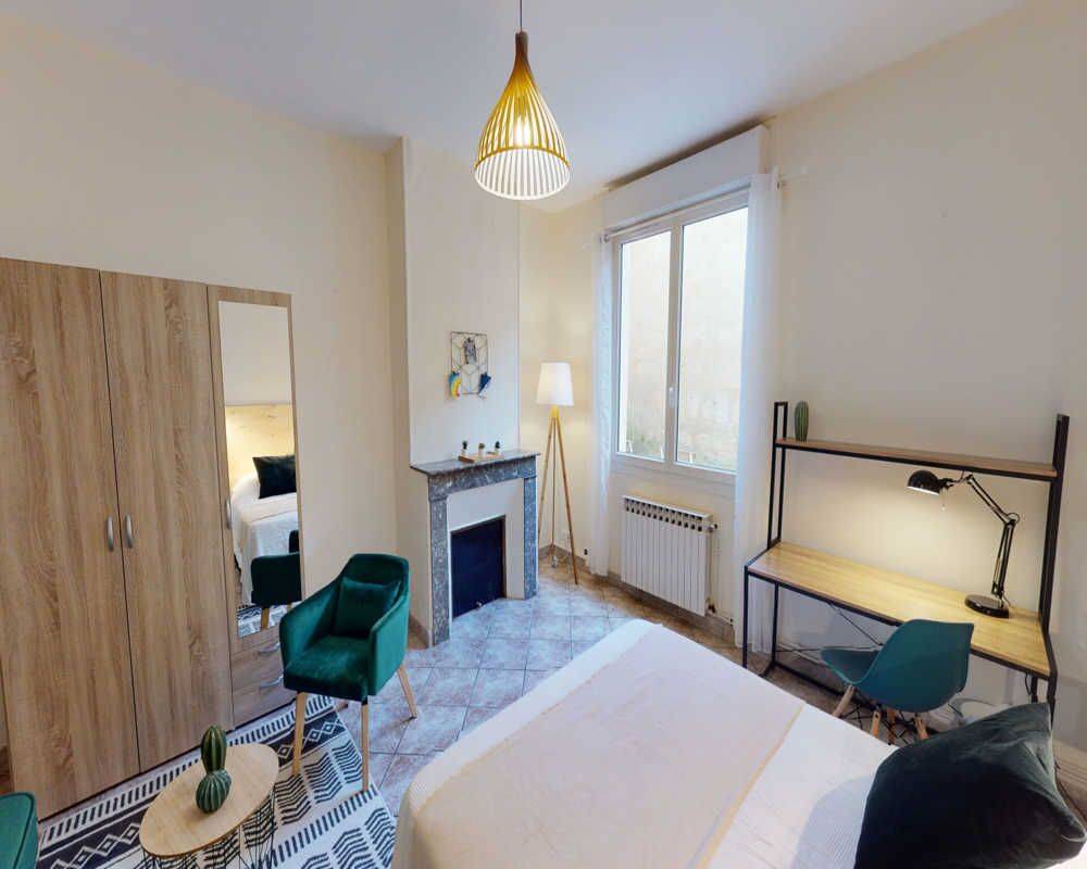 Appartement 6 pièces 120 m² · à Bordeaux · 120 m² · 690 €