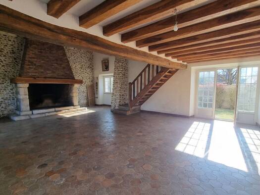 Villa à vendre 342 000 € 8 pièces 5 chambres 210 m² 2 179 m² de terrain Marville-Moutiers-Brûlé 28500