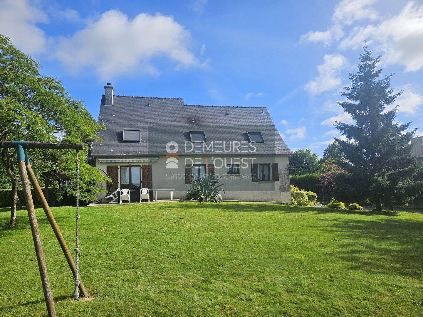 Maison 8 pièces 167 m² · à Romillé · 167 m² · 367 900 €