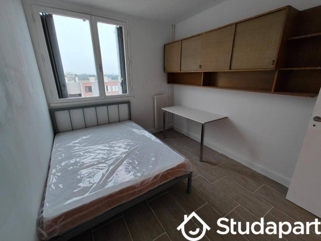 1 pièce 12 m² · à Stains · 12 m² · 589 €/mois