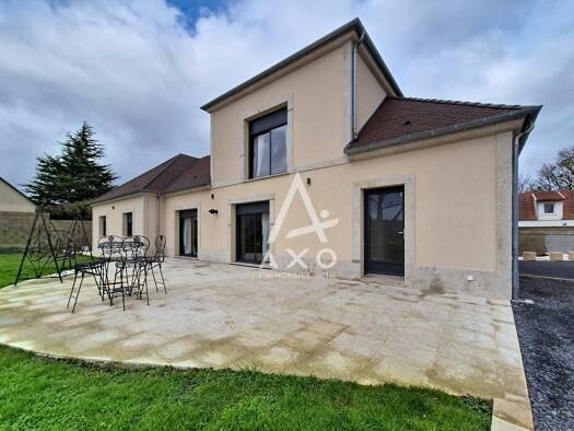 Maison à vendre 440 000 € 7 pièces 4 chambres 227 m² 1 317 m² de terrain Centre Ville Beauvais 60000