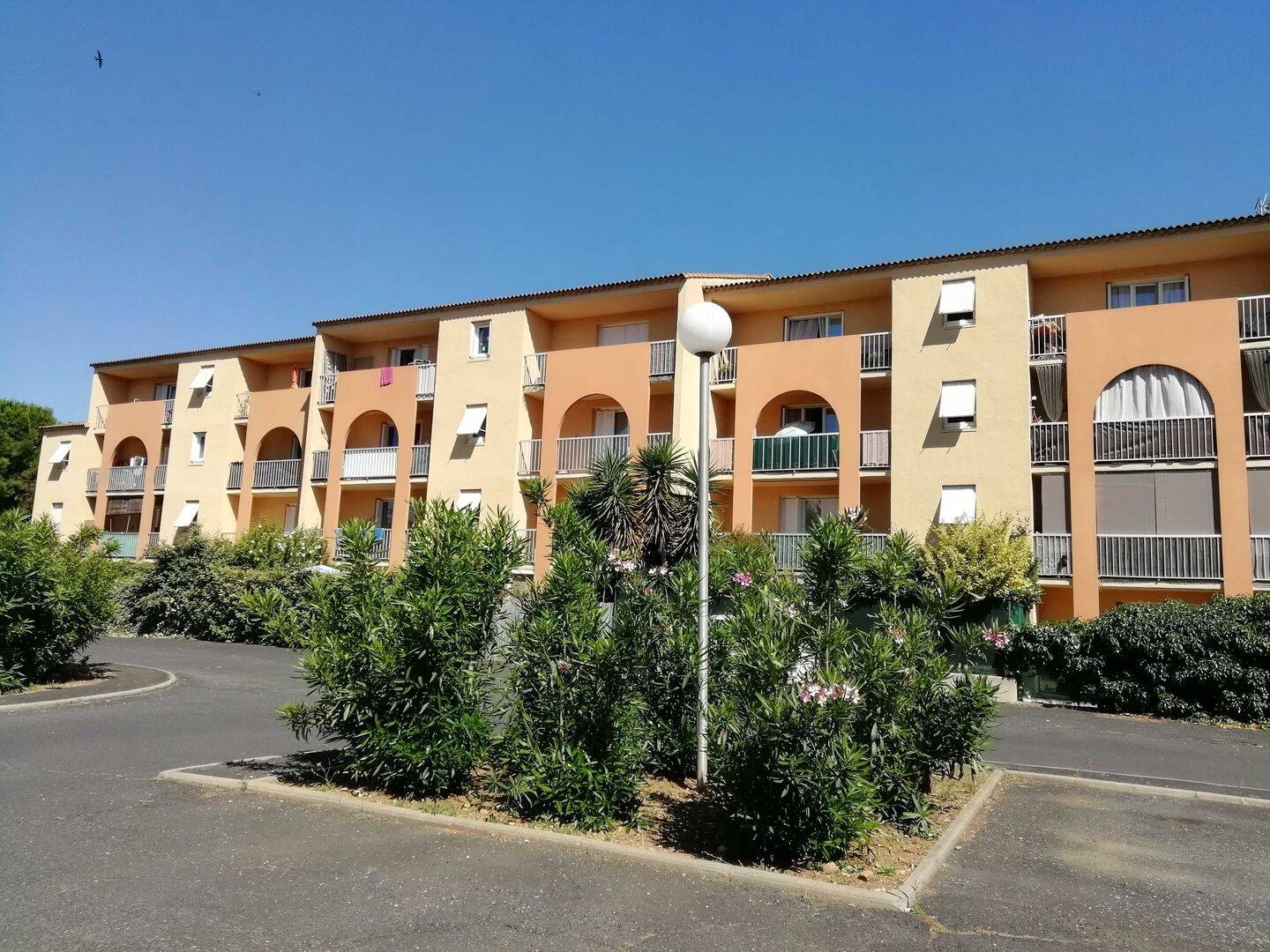 Appartement 4 pièces 79 m² · à Béziers · 78,6 m² · 728 €