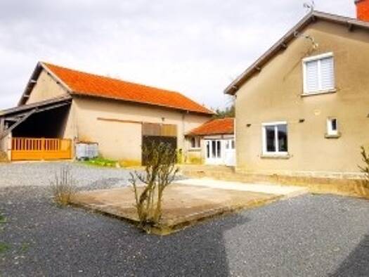 Maison à vendre 151 000 € 4 pièces 3 chambres 144 m² 2 900 m² de terrain Charmont 51330