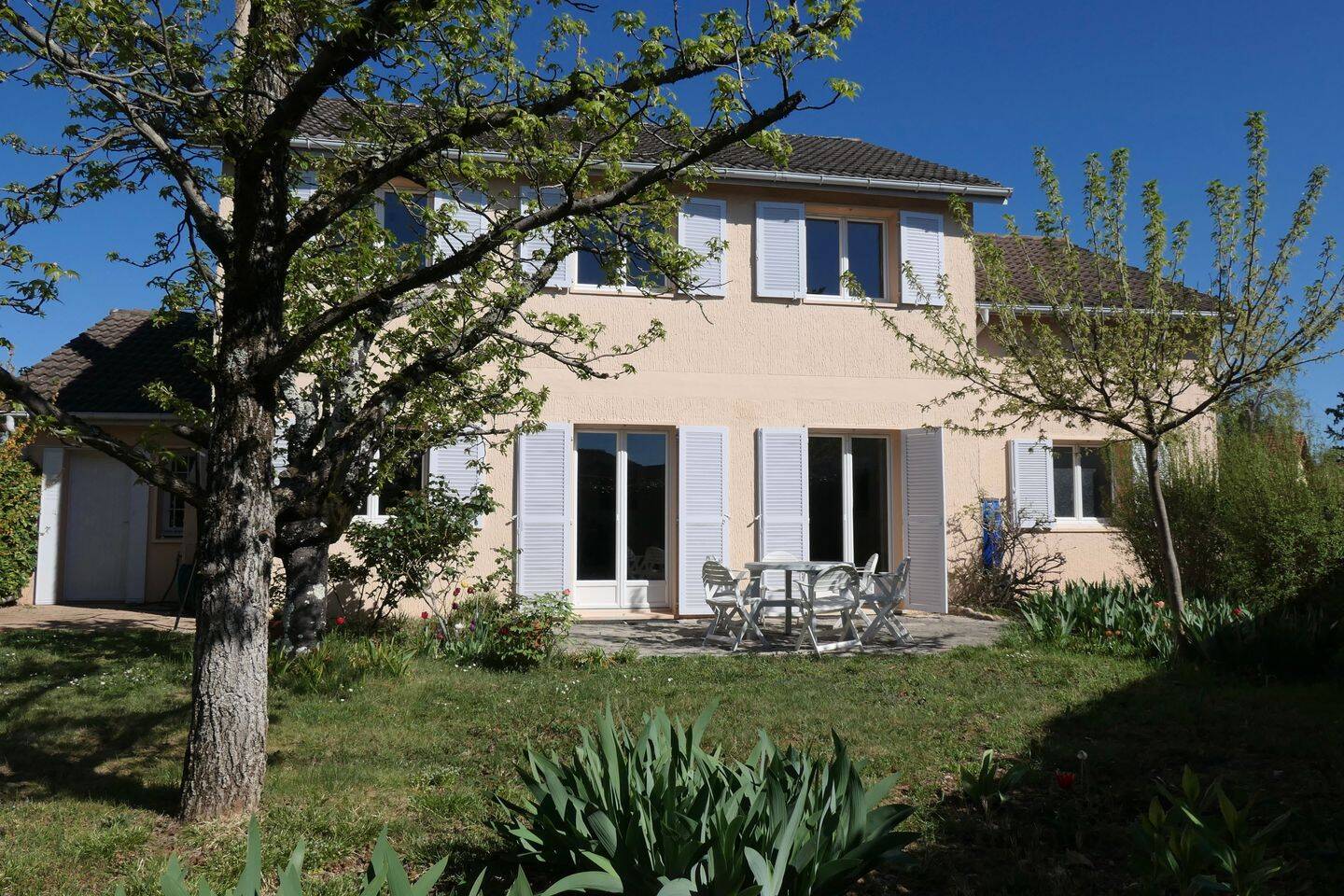 Maison 7 pièces 157 m² · à Chassieu · 157 m² · 680 000 €