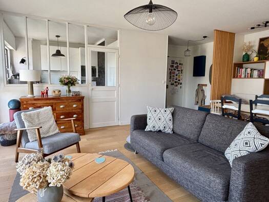 Appartement à vendre 495 000 € 3 pièces 2 chambres 70 m² Étage 2/2 Gare Chatou 78400