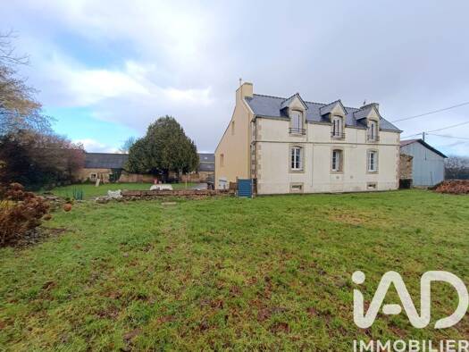 Maison à vendre 318 000 € 6 pièces 4 chambres 142 m² 2 292 m² de terrain Nord Est Rosporden 29140