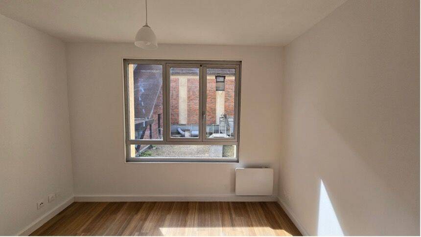 Appartement 1 pièce 14 m² · à Lille · 14 m² · 590 €