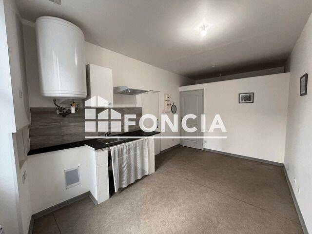 Appartement 1 pièce 17 m² · à Valensole · 16,6 m² · 300 €/mois