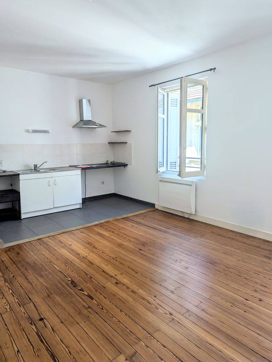 Appartement 2 pièces 45 m² · à Bordeaux · 44,9 m² · 890 €