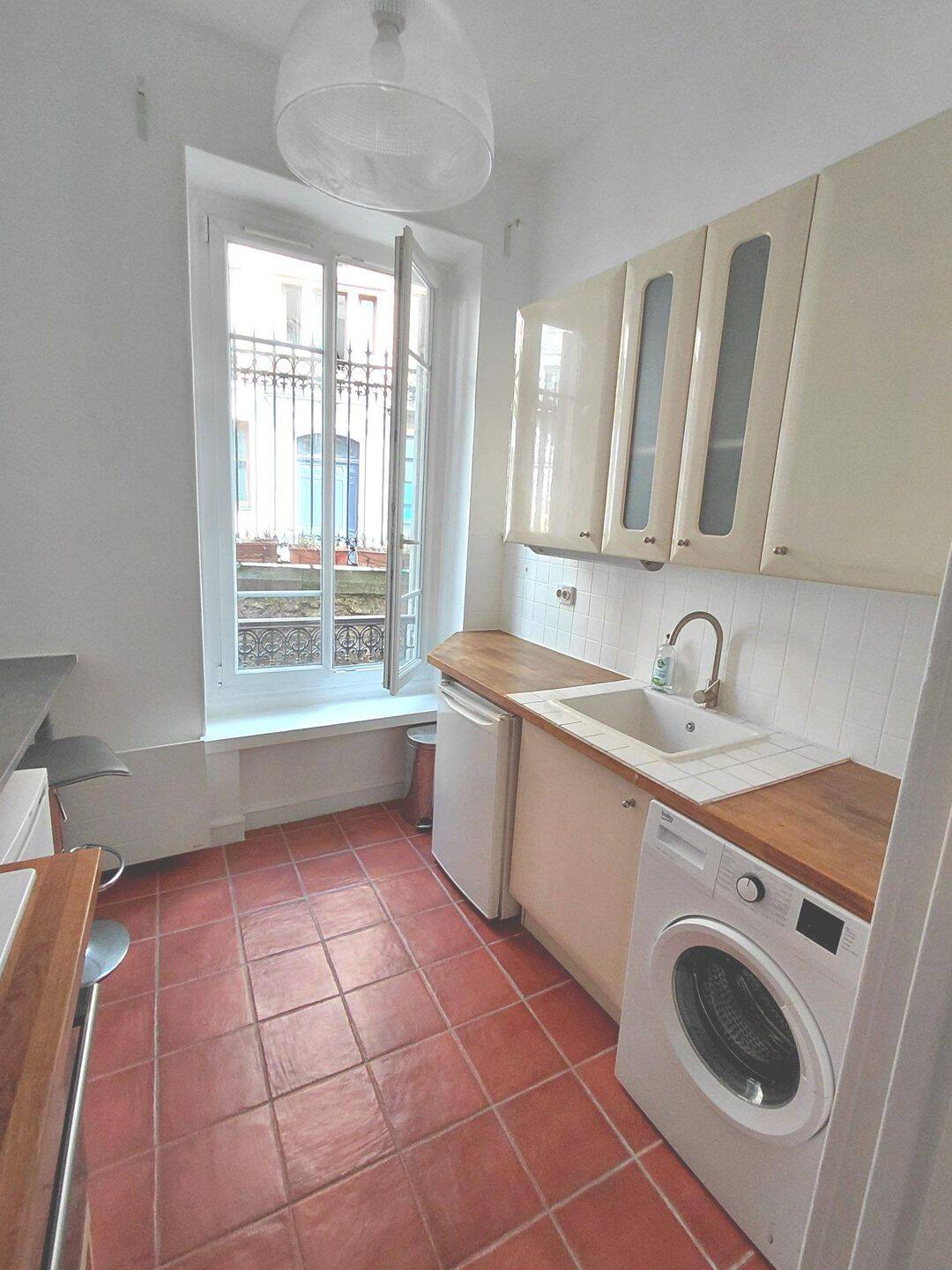 Appartement 1 pièce 23 m² · à Paris 20ème Arrondissement · 23 m² · 232 000 €