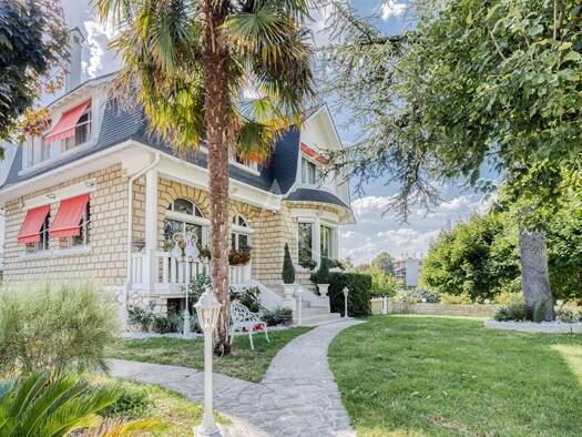 Maison à vendre 1 400 000 € 7 pièces 4 chambres 130 m² 738 m² de terrain Coteaux Chennevières-sur-Marne 94430