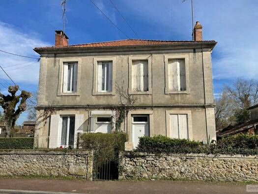 Maison à vendre 160 500 € 6 pièces 4 chambres 164 m² 504 m² de terrain Saint-Symphorien 33113